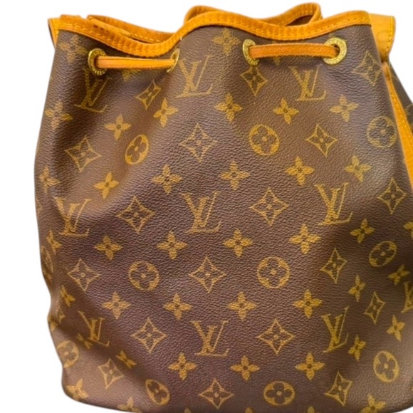 Louis Vuitton Monogram Bucket Bag - Picture 2 of 3